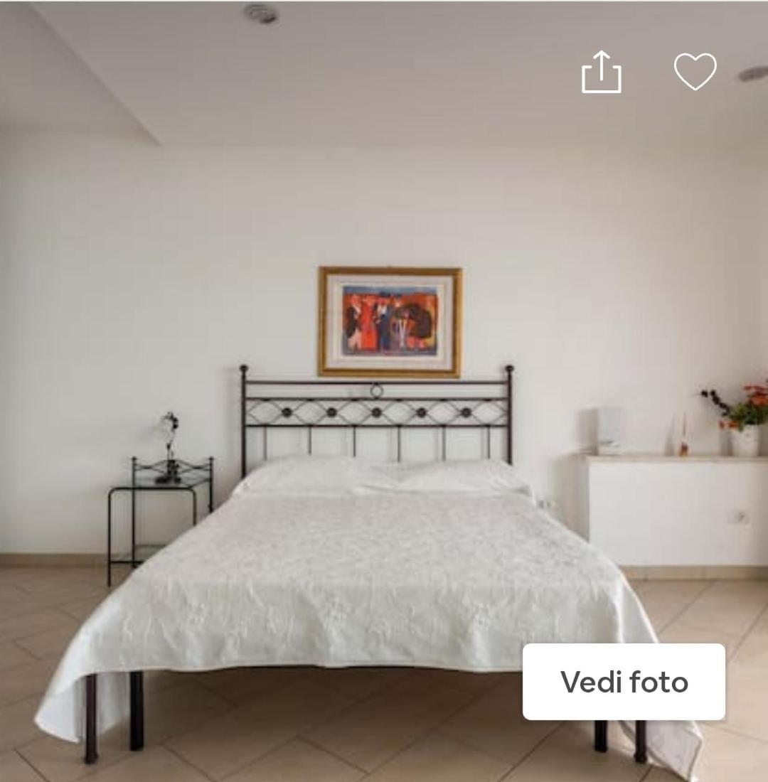 La Nave Sul Mare Di Taormina Bed & Breakfast Letojanni Exterior photo